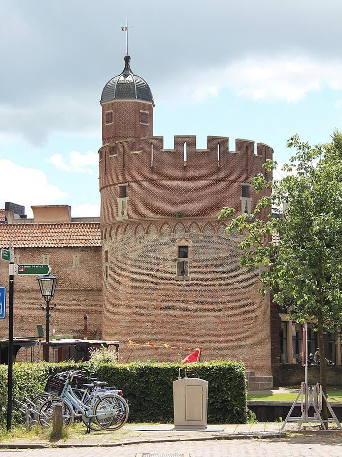 Alojamento de Acomodação e Pequeno-almoço De Pelsertoren Zwolle (Overijssel)